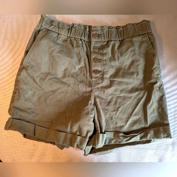 Banana Republic Green Paperbag pull-on shorts Women's size 6 - Picture 4 of 5